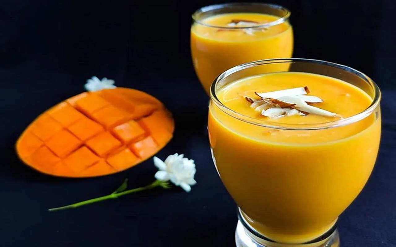 Summer Recipe Tips: If you want to welcome guests, make Mango Lassi for them.
