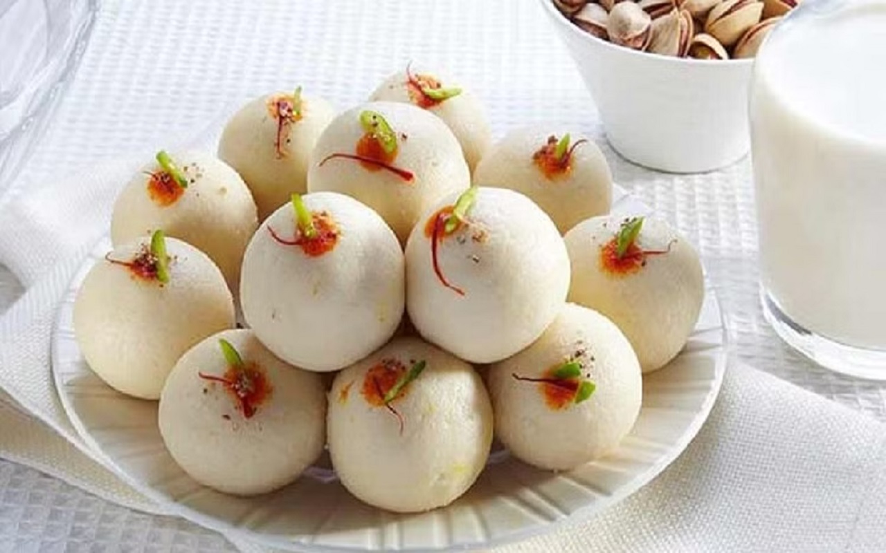 Recipe Tips: You can also make Paneer Malai Laddu at home, they are very tasty to eat