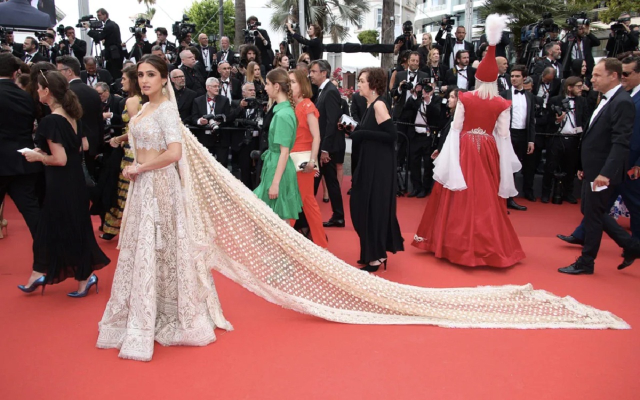 Sara Ali Khan slays the Cannes red carpet in a traditional Indian outfit