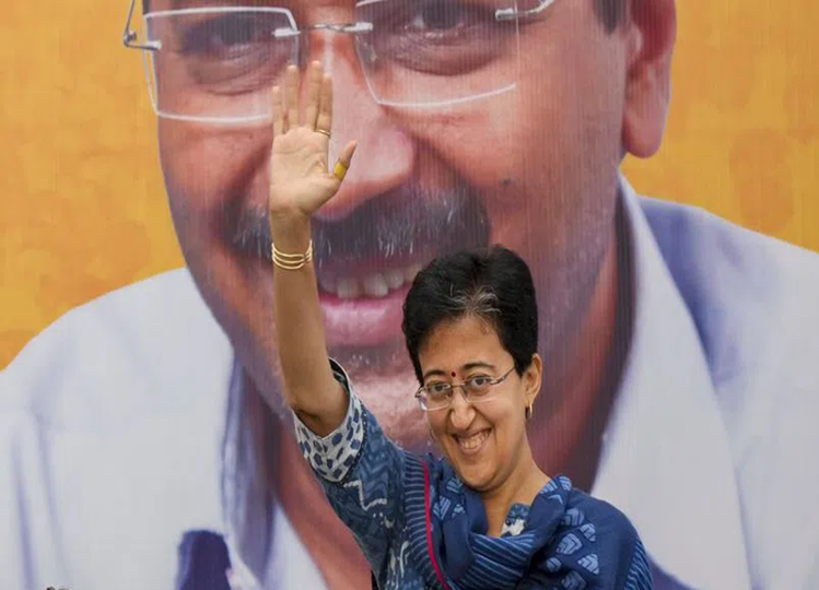 Atishi will be the new CM of Delhi, AAP MLAs unanimously accepted Kejriwal's proposal