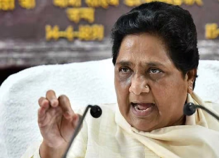 Mayawati made a big statement on Arvind Kejriwal's resignation, said- this is his election trick and political maneuvering...