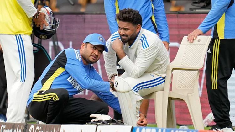 IND vs NZ: Big blow to India, how Rishabh Pant's right knee got injured, forced to leave the field...click to know