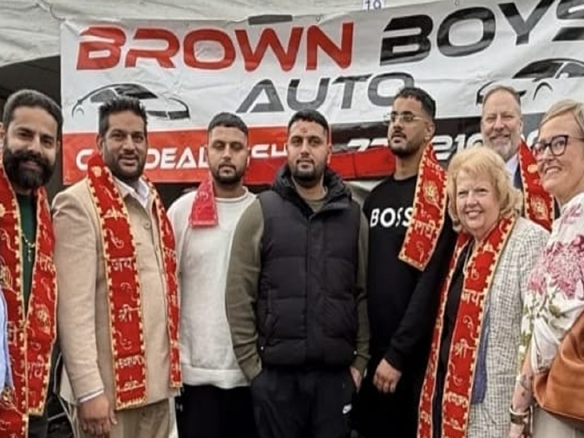 Crowds of devotees gathered at the Laxmi Narayan Temple on the occasion of Mahashivratri