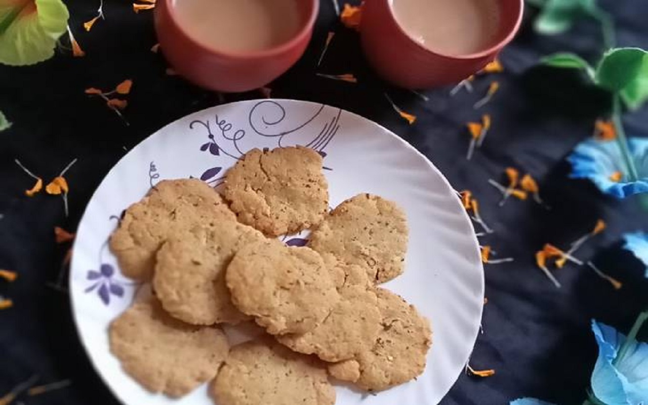 Recipe Tips: Enjoy Masala Mathri with tea as well