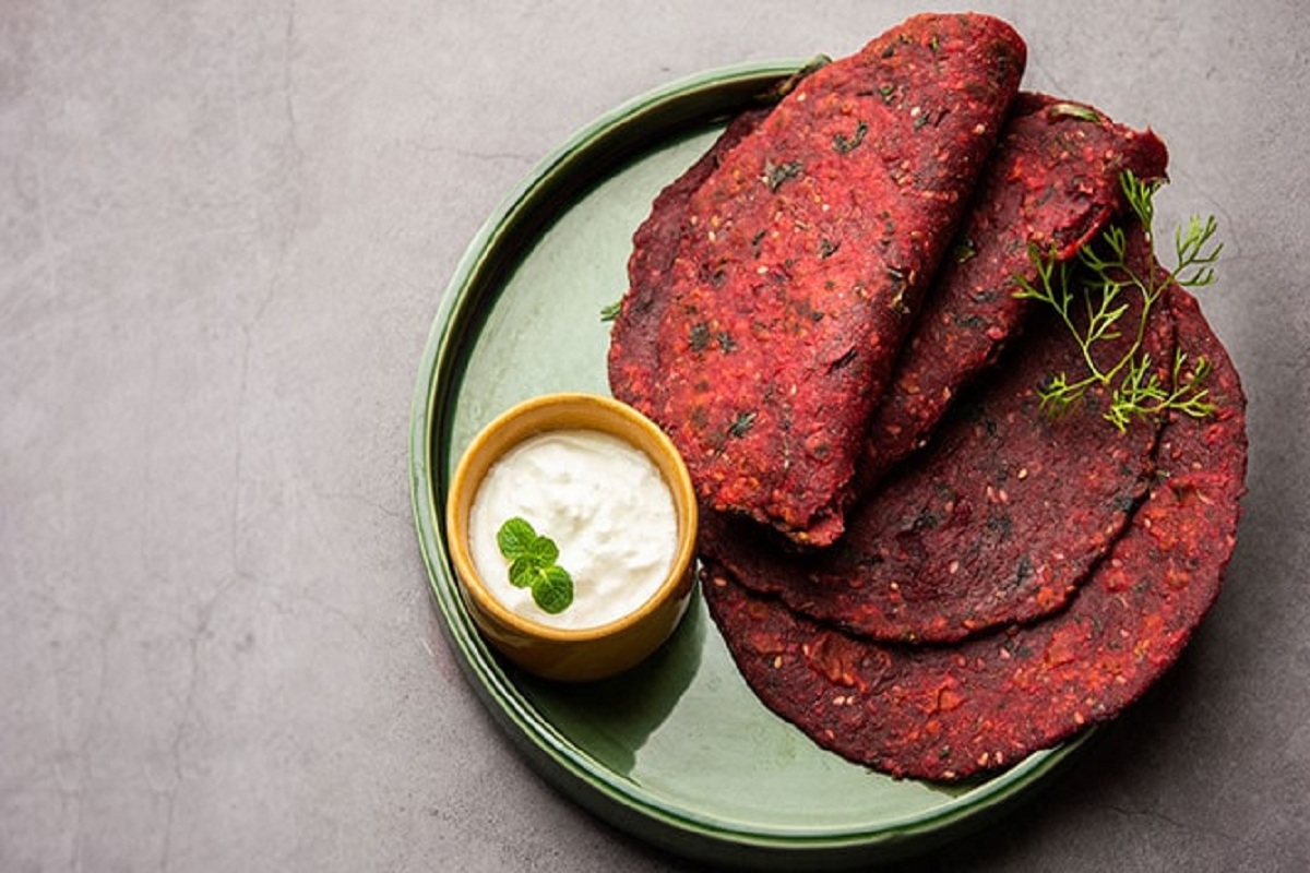 Recipe of The Day : Beetroot Uttapam, which is a delicious and nutritious dish for kids in the morning breakfast