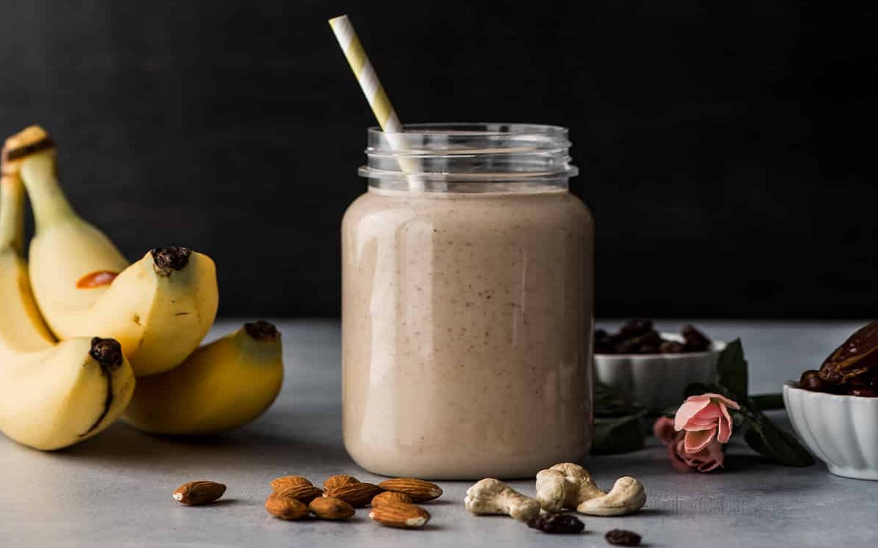 Recipe of the day: You can also enjoy dry fruit milk shake in summer.