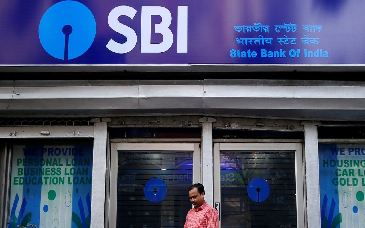 SBI's net profit up 83 percent at Rs 16,694 crore in fourth quarter