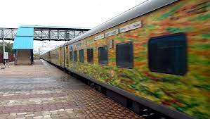 Indian Railways: New Update! India’s longest non-stop train, travels 528 km non-stop; Speed ​​is faster than Shatabdi Express