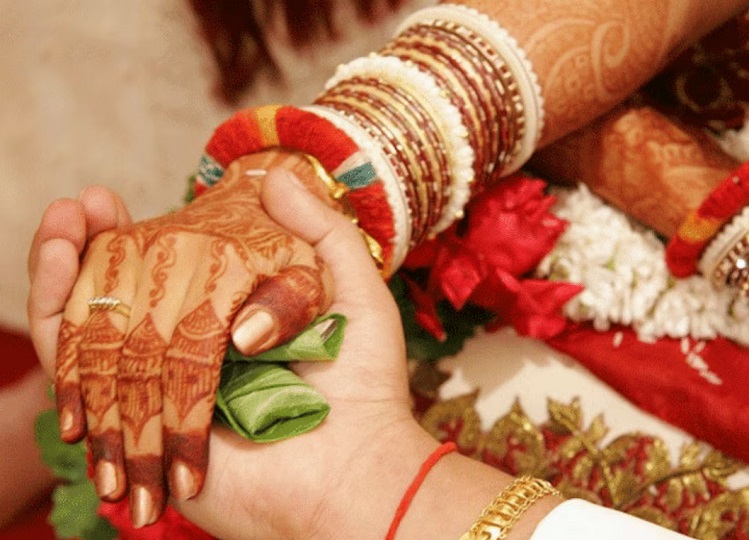 Ladli Laxmi Yojana: Government gives one lakh rupees on daughter's marriage, you should know