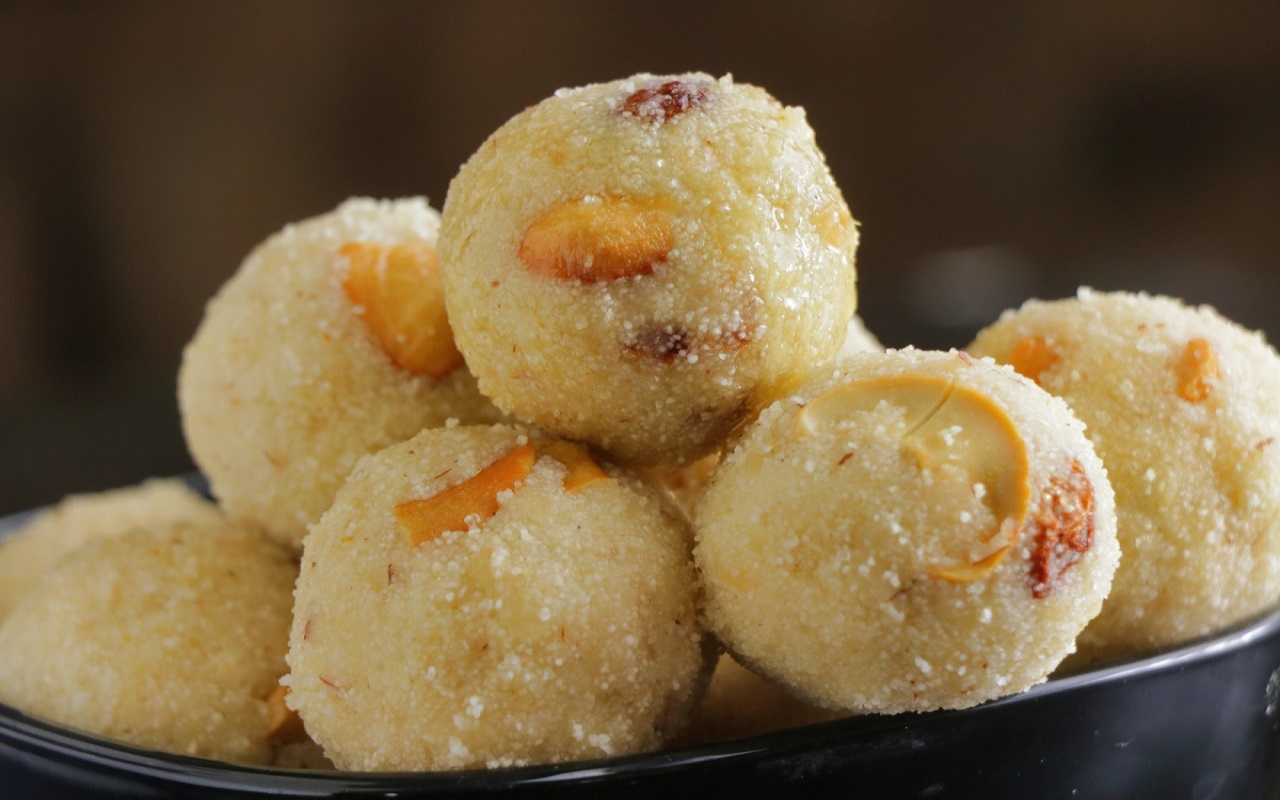 Recipe Tips: You can also make semolina laddus on Ganesh Chaturthi, everyone will like it.