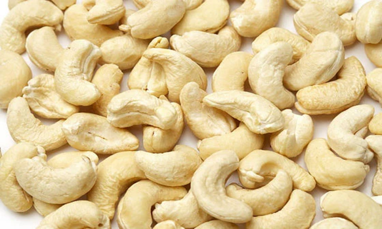 Fake cashews are available in the market, click here to know how to identify real and fake cashews