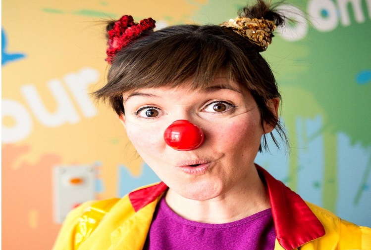 City News :  That girl did amazing, became a clown and taught cancer patients to laugh