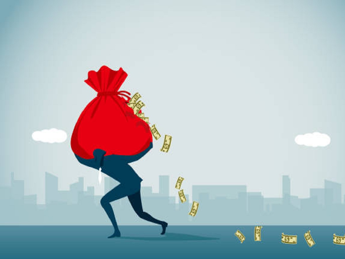 Elderly woman robbed in broad daylight in Canada