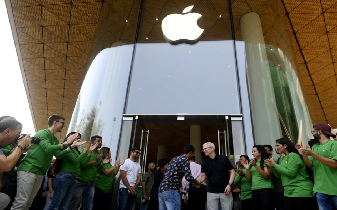 Apple Store India: Apple's first official store open in India, CEO Tim Cook himself present