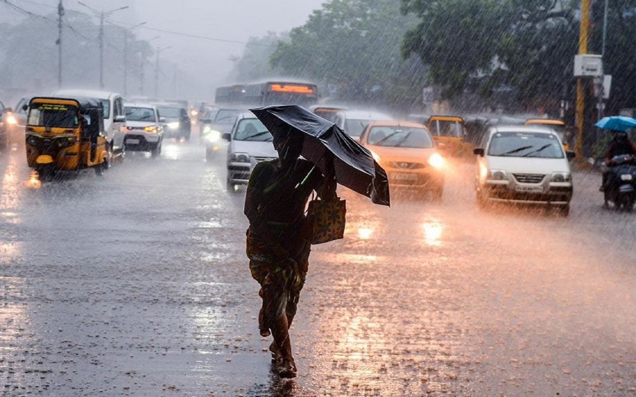 Weather updates: Thunderstorm in Delhi, rain will provide relief from heat.