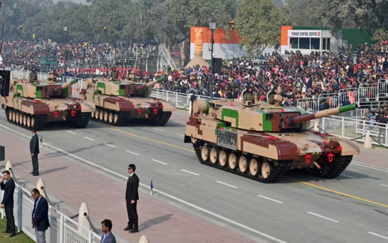 Country's defense production crosses Rs 1 lakh crore for the first time