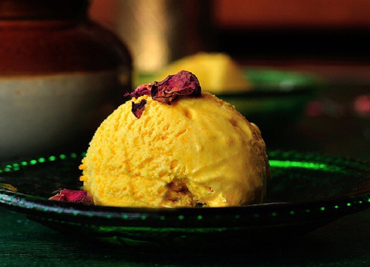 Recipe Tips: You can also make turmeric ice cream in this season, you will enjoy eating it