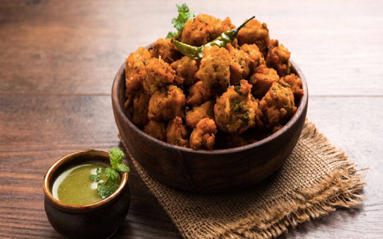 Recipe Tips: You can also enjoy pakoras made of hair in monsoon