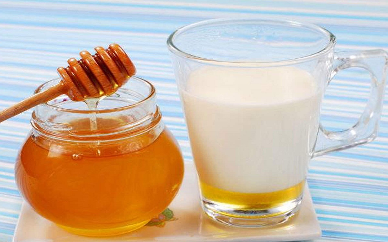 Health Tips: If you drink honey mixed with milk, you will get these benefits, start from today itself