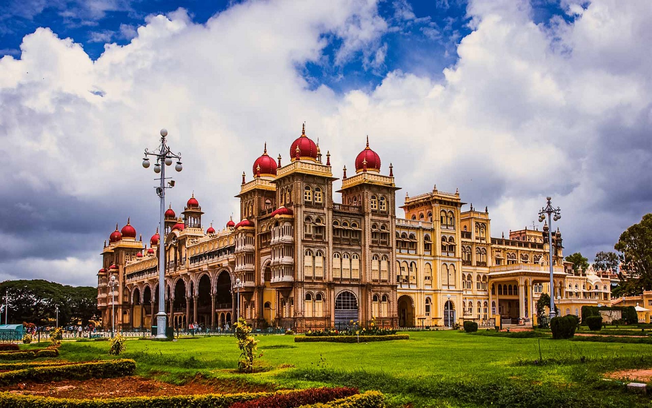 Travel Tips: This time you should also go to visit the world famous Mysore