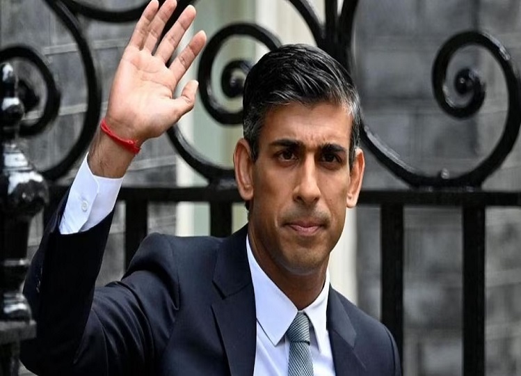 Israel-Hamas war: After Biden, British PM Rishi Sunak reached Israel, said- together in the fight against terrorism