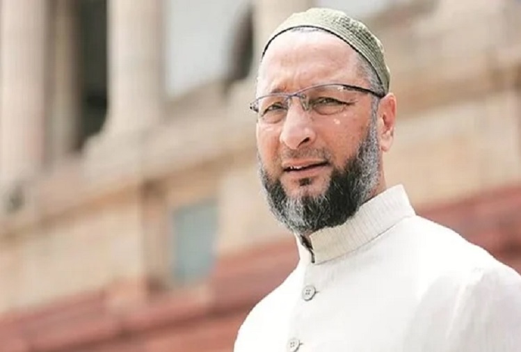 Miscreants pelted stones at Owaisi's residence in Delhi