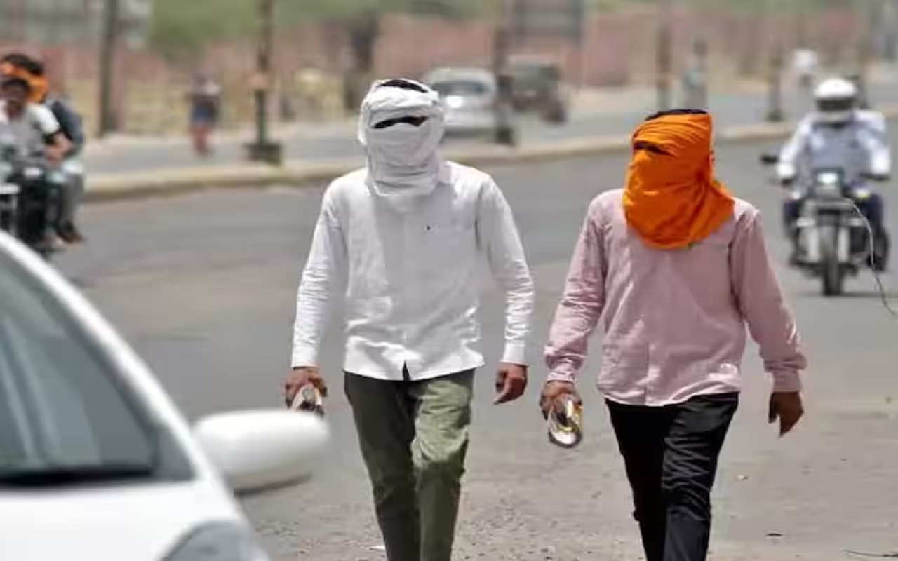 Weather update: In many cities of the country, the temperature reached close to 45 degree Celsius, heat is heating up people