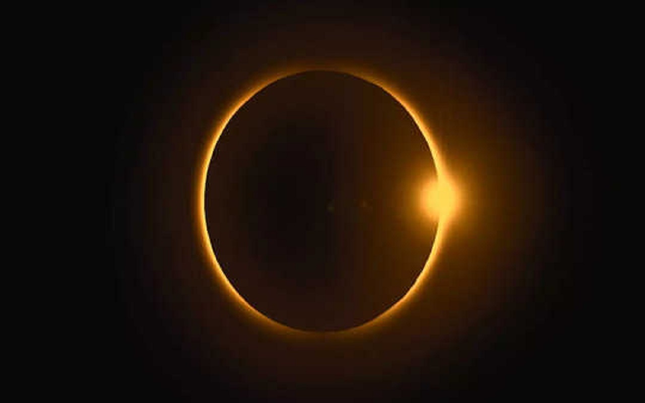 Surya Grahan 2023 : First solar eclipse of the year today, complete information about Sutak period