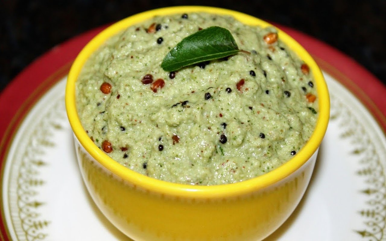 Recipe Tips: This season the fun of your food will double with Mint-Coconut Chutney