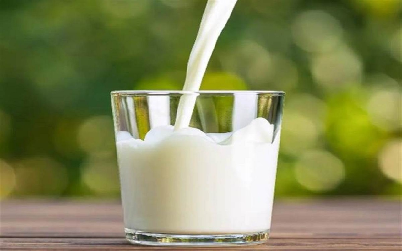 Beauty Tips: Milk is a panacea for your skin, it will increase the glow of your face