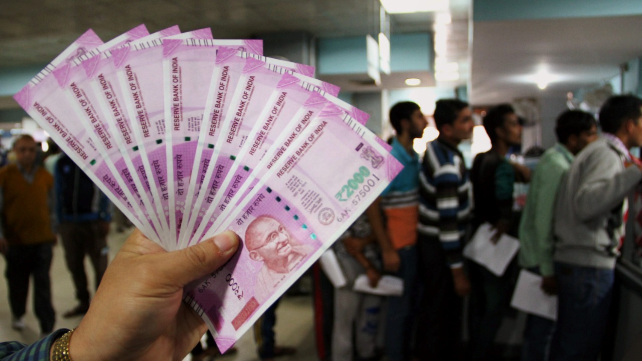 Special facility ! Villagers get special facility to exchange 2000 notes, no need to go to bank