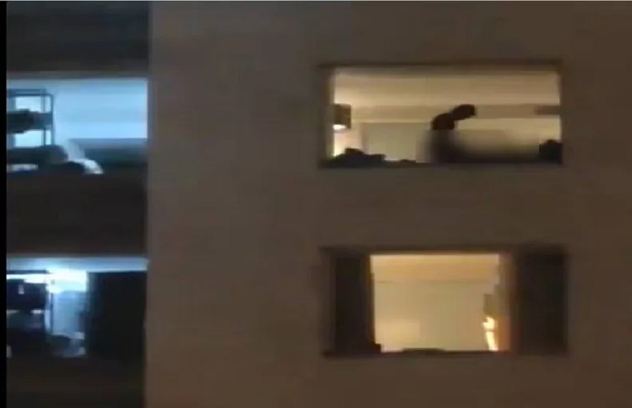 Video viral: Video of a couple having sex in a hotel goes viral, they were doing dirty work with the window open