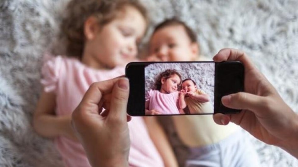 Big news! Alert those sharing photos of their children on social media, police gave serious warning