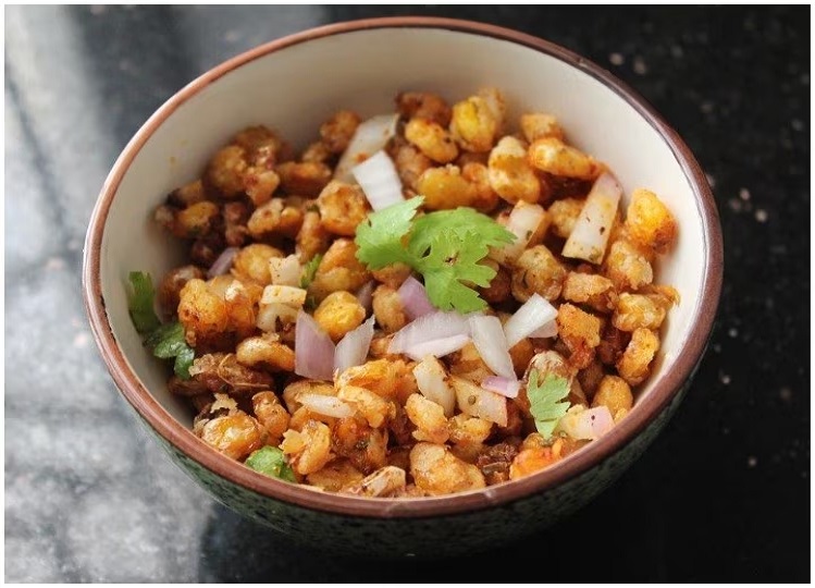 Recipe Tips: In monsoon, you can also make and eat crispy corn at home