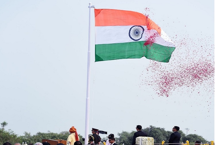 Republic Day 2023: Know the difference between 'hoisting the flag' on Independence Day and Republic Day