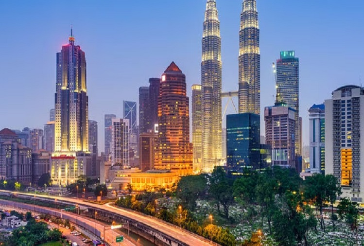 Travels :  If you are planning to visit Malaysia then definitely enjoy these 5 things