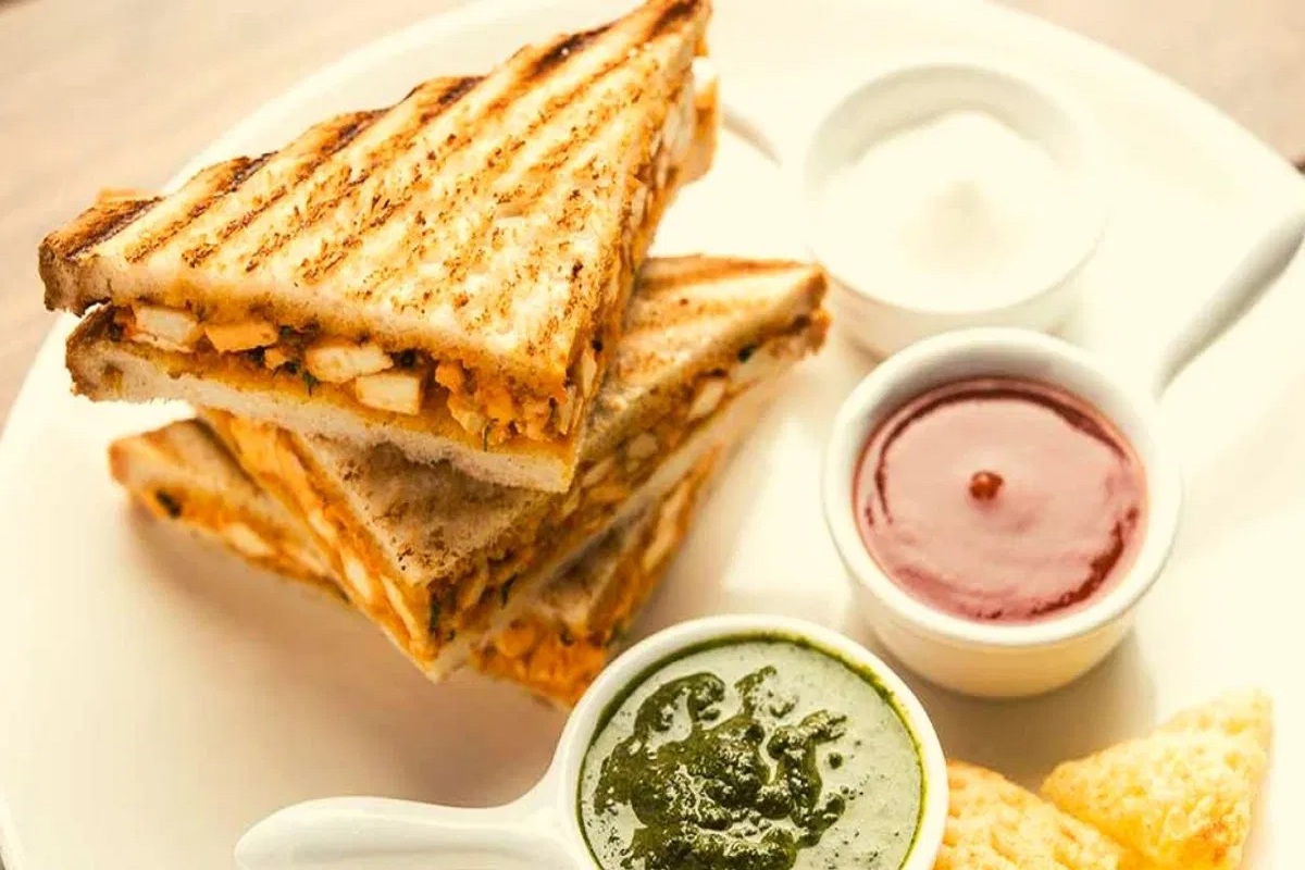 Recipe of the day : Make paneer sandwich with easy recipe