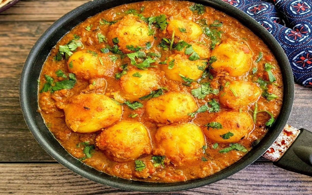 Lunch Recipe Tips: You can also make Tasty Dum Aloo Sabzi for the day meal, the fun will come