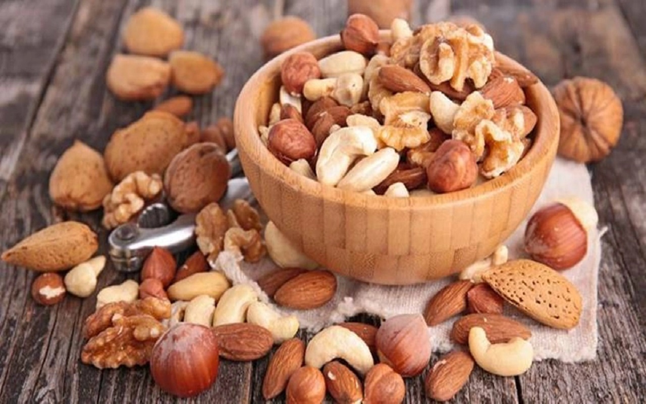 Health Tips: Consuming dry fruits can reduce your increasing weight, include it in the diet