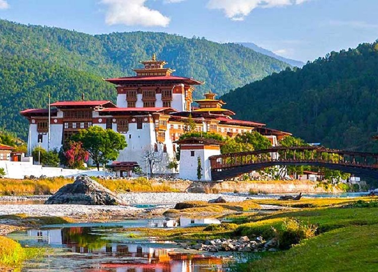 Travel Tips:  Visit these beautiful tourist places of Bhutan, IRCTC introduced cheap tour package