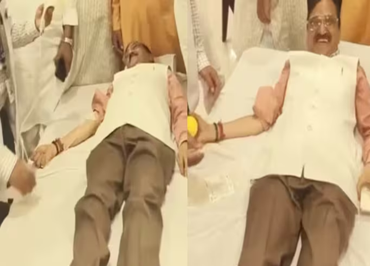 BJP Mayor fakes blood donation during drive on PM Modi's birthday, gets trolled