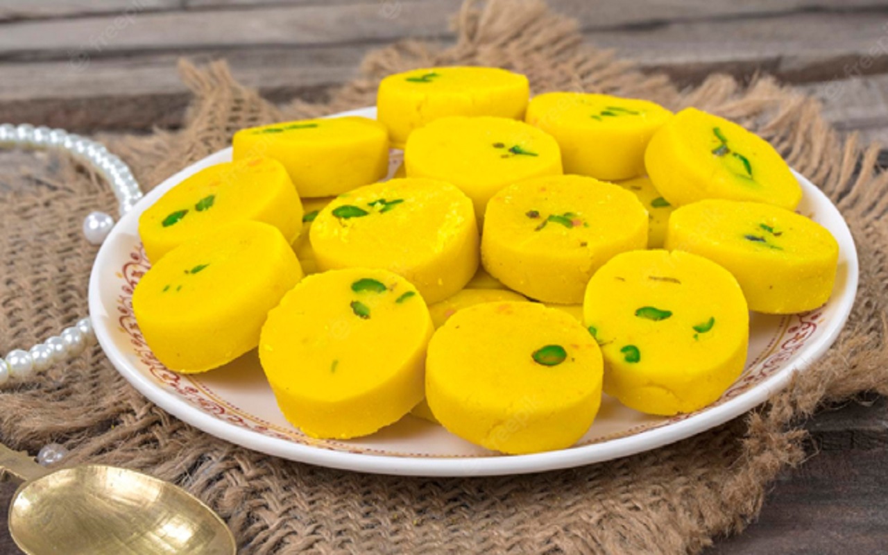 Recipe of the Day: Make Kesar Peda easily on Diwali, this is the method