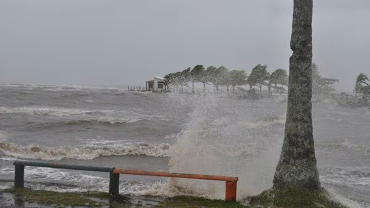 The threat of cyclone 'Dana' has increased, these 4 states will be most affected, heavy rain alert... Click to know what is Dana