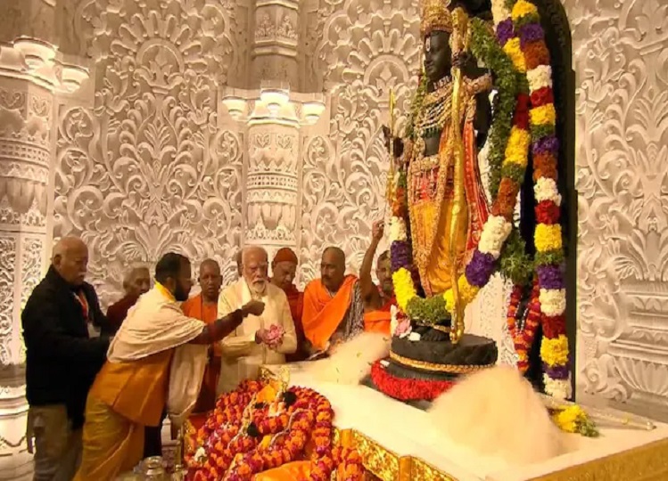 Ram Mandir: Ramlala's life consecration completed, doors open, you can also visit now
