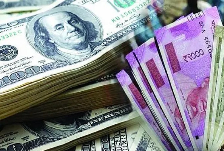 Share Market : Rupee falls 4 paise to 82.83 per dollar in early trade
