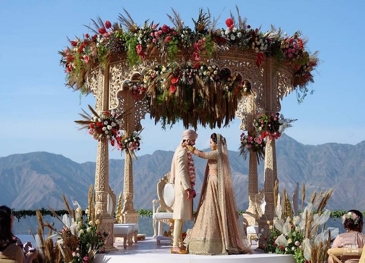 Travel Tips: You can also choose Uttarakhand for destination wedding, you will find wonderful places.