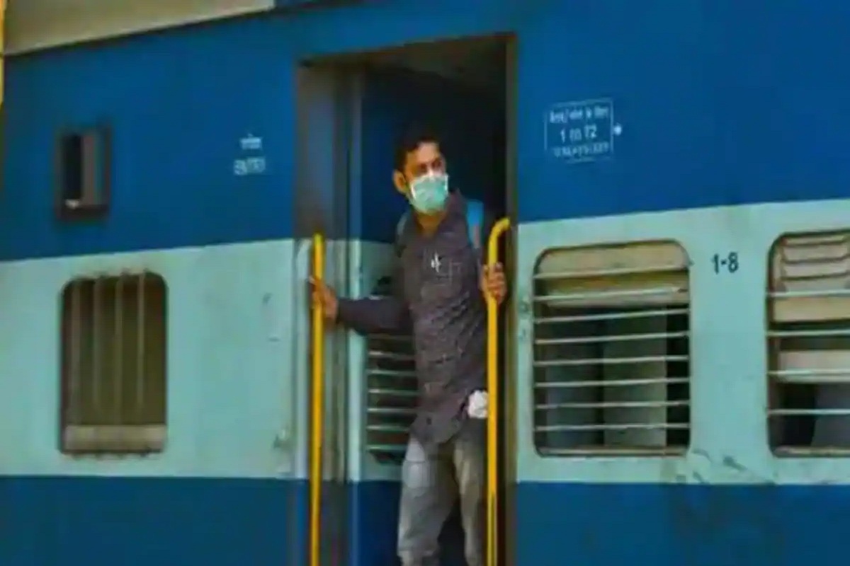 Travels News : Railways came out with these rules for passengers traveling in trains
