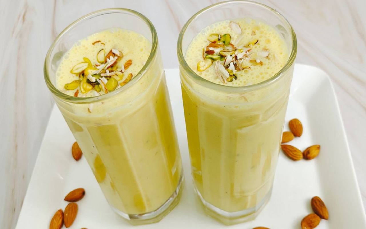 Recipe of the day: Prepare and serve almond shake to your guests in summer