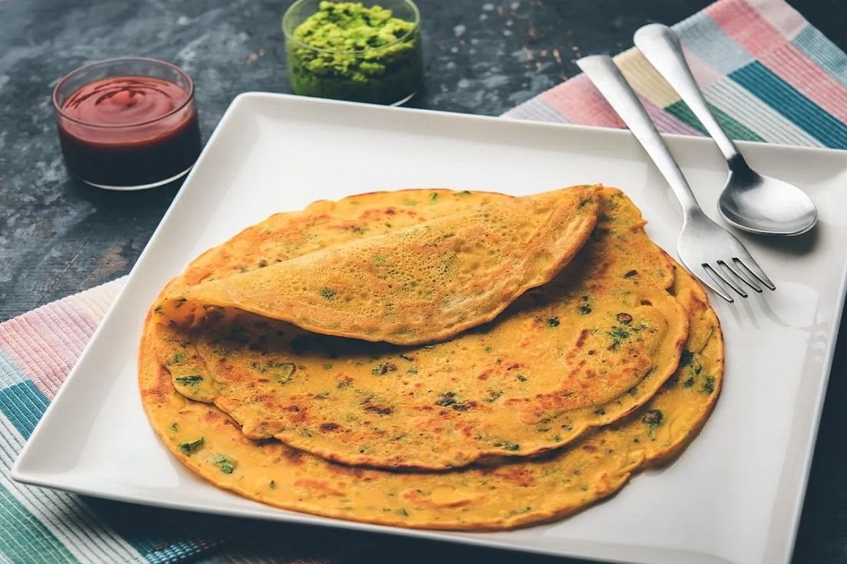 Recipe of the day : Vegetable cheese chilla for kids for breakfast