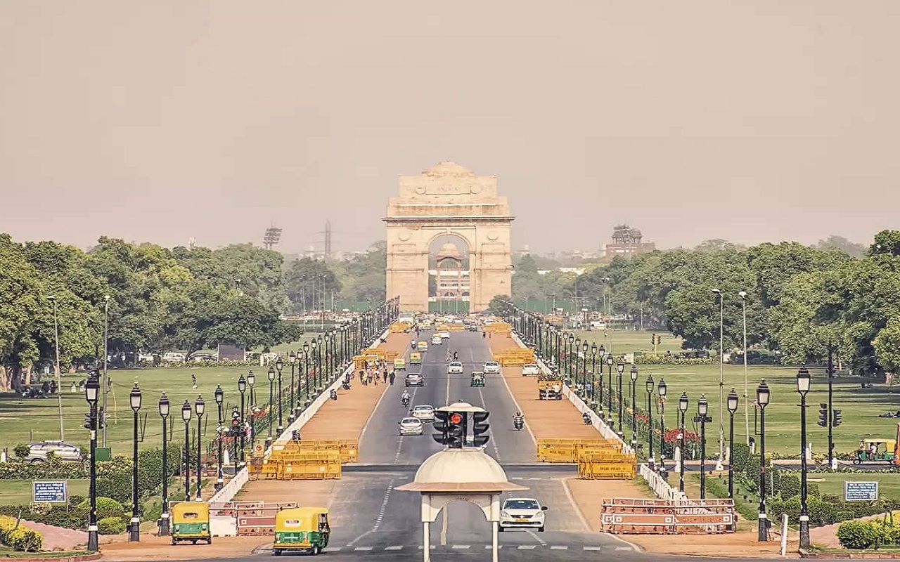 The minimum temperature in Delhi was 20.6 degree Celsius.
